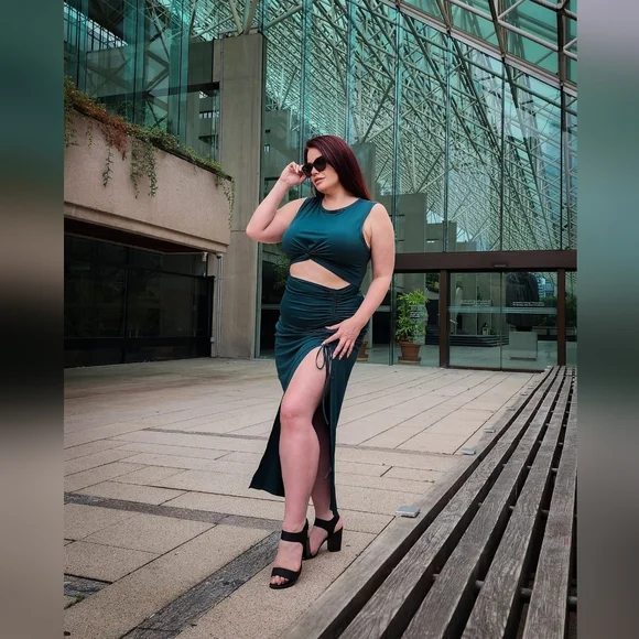 Halara Cut Out Maxi Dress - Picture 2 of 6